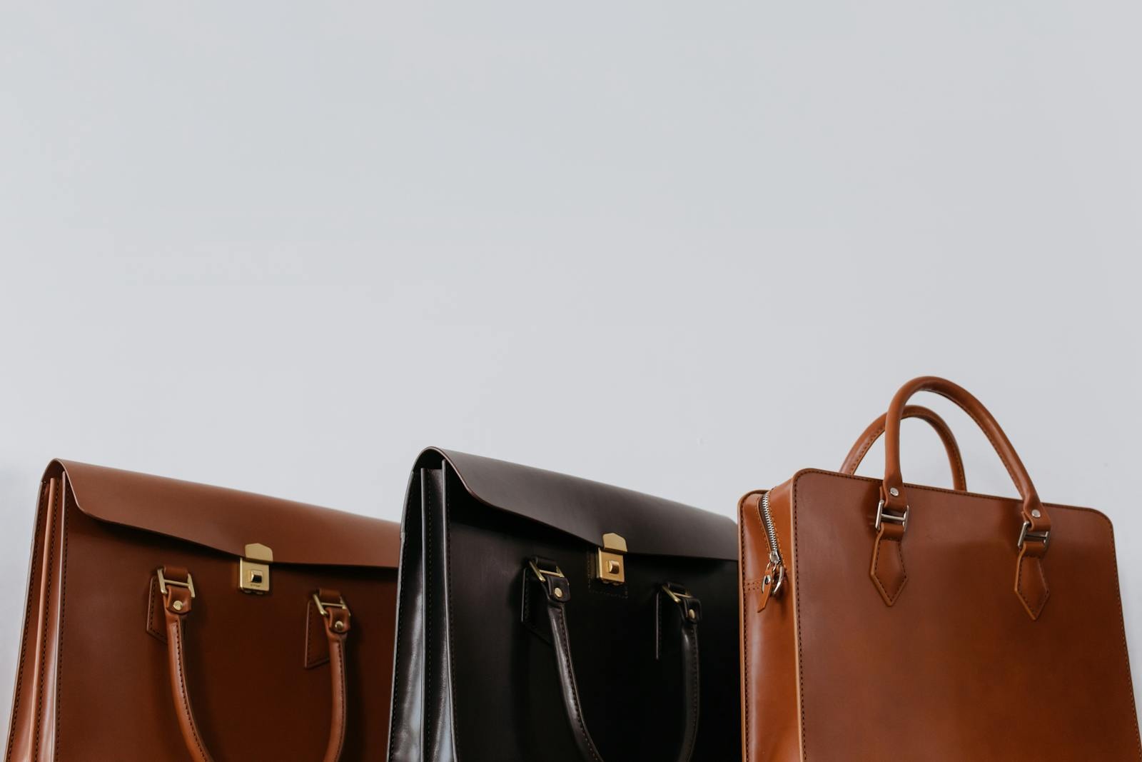 Fintava Men's Leather Briefcase